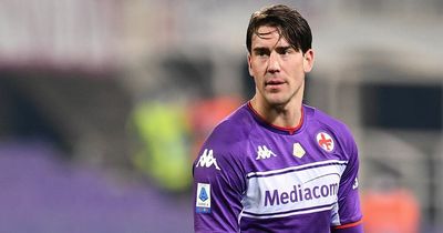 Dusan Vlahovic pulls similar trick on Fiorentina as he did to Arsenal as transfer stalls