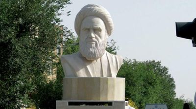 Iran Makes Arrest after Khomeini Statue 'Destroyed'