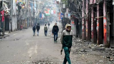 Checking, barricading continue as weekend, night curfew remains in place in Delhi