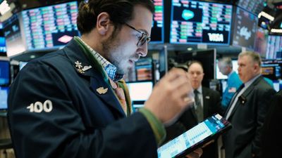 Stock Market Today - 1/24: Dow Rallies From 1,100 Point Plunge To Close Higher On The Session