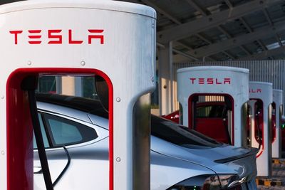 Panasonic to invest millions in Tesla battery that’s five-times stronger and coming in 2023