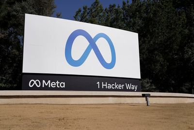 Meta: Facebook owner wants to build ‘the most powerful AI supercomputer in the world’