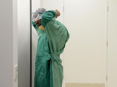 Pandemic draws out elective surgery wait