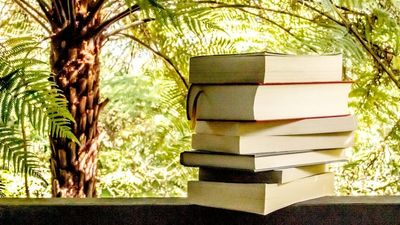 Looking for good books to read in 2022? Here are some tips from renowned Australian authors