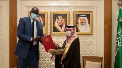 King Salman Receives Message from South Sudan President