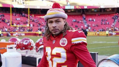 Chiefs Provide Update on Tyrann Mathieu After Entering Concussion Protocol vs. Bills