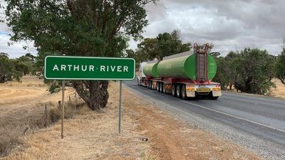 Earthquake 'swarm' rattles WA's south with more than than 40 over three weeks