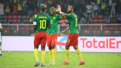 Cameroon see off 10-man Comoros to set up last eight clash with Gambia