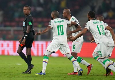 Cameroon edge past 10-man Comoros, who had left-back in goal