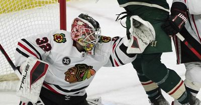 Blackhawks notebook: Kevin Lankinen out 2-3 weeks with hand injury