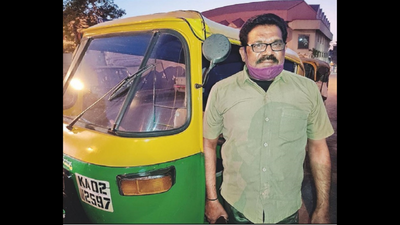 Bengaluru: Auto driver returns Rs 10,000 he got through wrong UPI transfer