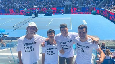 Tennis Australia backflips on 'Where is Peng Shuai?' T-shirt ban at Australian Open