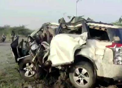Maharashtra: BJP MLA's son among 7 medical students killed as car falls from bridge near Selsura