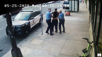 George Floyd news: 911 dispatcher ‘took it upon herself’ to call sergeant because arrest was ‘wrong’