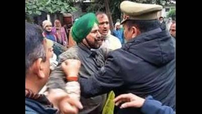 UP: Nomination rejected, AAP candidate bids immolation