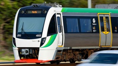 Transit guards can remove the maskless from public transport, Transperth confirms