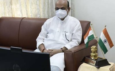 Academicians, writers condemn growing intolerance in letter to Karnataka CM