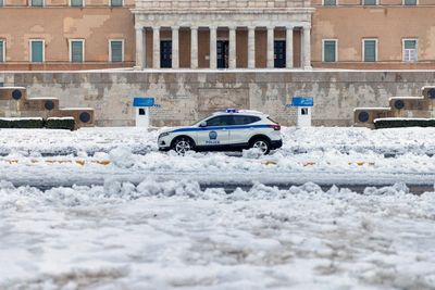 Thousands evacuated from Athens motorway as snowstorm hits Greece