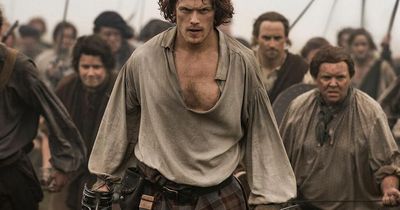 Outlander fan shares hilarious TikTok clip of husband dressed as Jamie Fraser