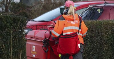 Royal Mail to cut 700 jobs in cost-cutting drive amid Omicron delivery chaos