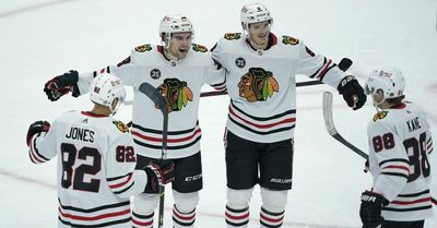 Analyzing Blackhawks storylines to expect in second half of season