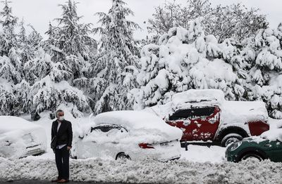 Heavy snowfall cripples life in Istanbul