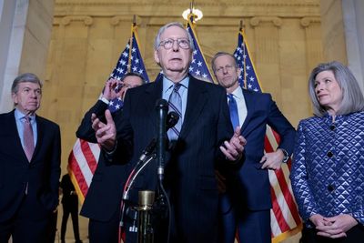 McConnell praises Biden response on Ukraine