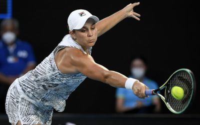 Unobtrusive Barty eases into last four