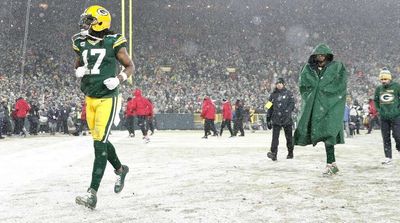 Packers Coach Matt LaFleur 'Hopeful' to Bring Back Davante Adams in 2022