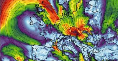 UK weather forecast: Exact date snow will fall next month when Arctic blast arrives
