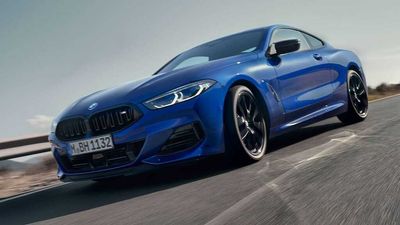 2023 BMW 8 Series Facelift Debuts Light-Up Grille, Larger Display