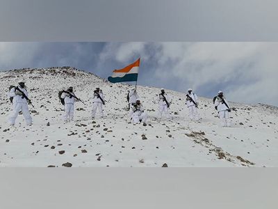 Republic Day: ITBP troops unfurl national flag at 15,000 feet in Ladakh, sing National Anthem