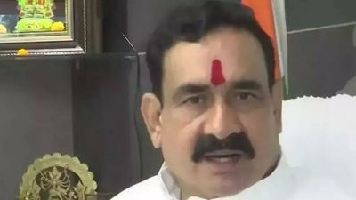 Madhya Pradesh: Narottam Mishra takes a dig at Kamal Nath-Digvijaya Singh video, Congress hits back
