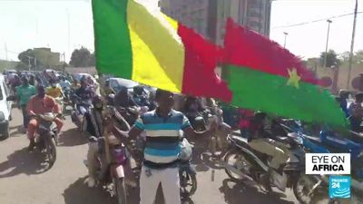 Hundreds gather in Burkina Faso's capital to support military coup