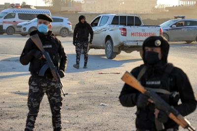 Hundreds of IS jihadists surrender as Kurds advance inside Syria jail