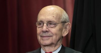 Supreme Court Justice Stephen Breyer retires