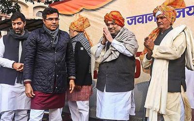Amit Shah reaches out to Jat leaders from U.P.