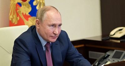 NATO and US warn Russia to 'de-escalate immediately' as threat of war looms