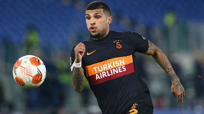 Galatasaray, Yedlin Terminate Contract; Travel Delays Keep Defender From USMNT Camp