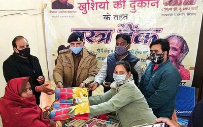 Khadi discount utilised for clothes bank