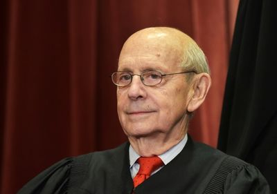 Liberal US Supreme Court Justice Stephen Breyer to retire