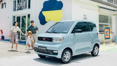 China Sets Massive Record: 500,000 Plug-In Cars Sold In December 2021