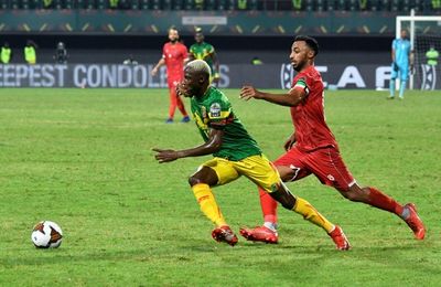 Minnows Equatorial Guinea win shoot-out to set up clash with Senegal