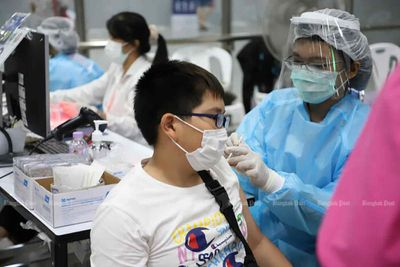 Young kids get 1st shots on Monday