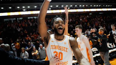 Tennessee, Florida Get Into Heated Confrontation During Post-Game Handshake