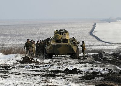 U.S. urges China to use influence with Moscow over Ukraine