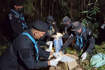 Soldiers seize meth, heroin after clash with smugglers