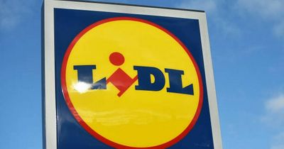 Tánaiste Leo Varadkar says Lidl employees to see pay increase as the company announce 750 new jobs