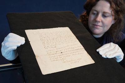 Letter written by Mary Queen of Scots expected to fetch up to £18,000 at auction
