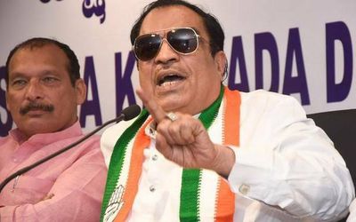 Karnataka Congress leader C. M. Ibrahim decides to leave party